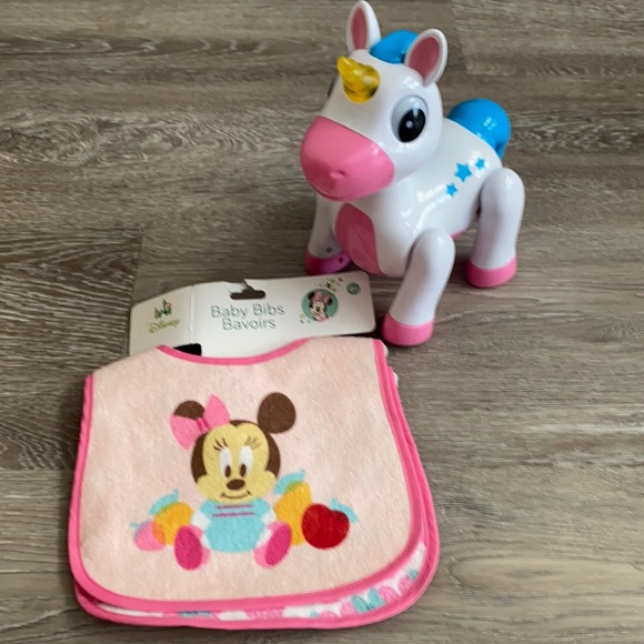 Free with purchase! Disney baby bibs set of 2